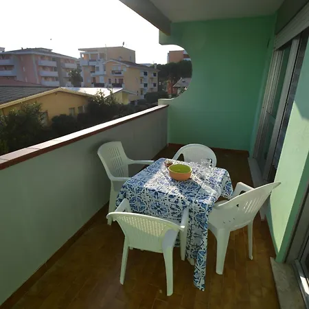 Montecarlo Apartment *