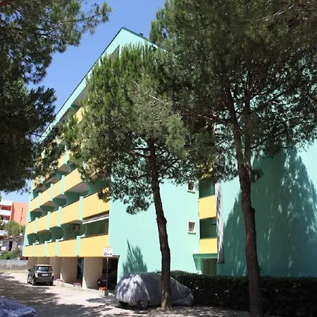 Apartment Montecarlo *