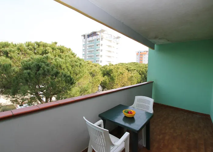 Montecarlo Apartment *