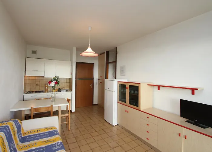 Montecarlo Apartment *